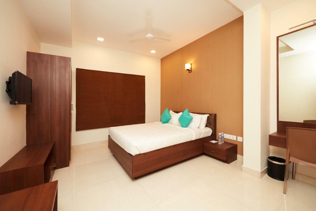 Hotel Kamar Residences And Banquets Τσενάι Εξωτερικό φωτογραφία